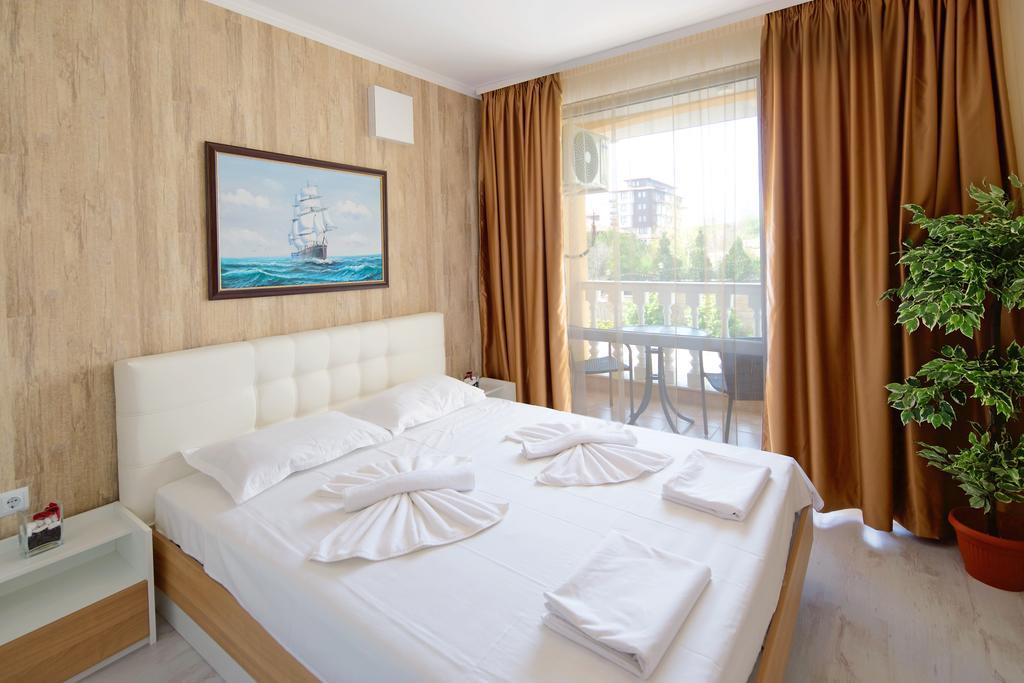 Villa Sardinia And Spa Sveti Vlas Exterior foto